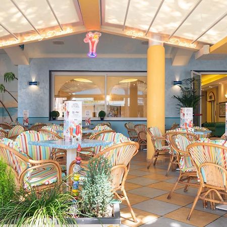 Hotel Ettoral Lido di Jesolo Exteriör bild