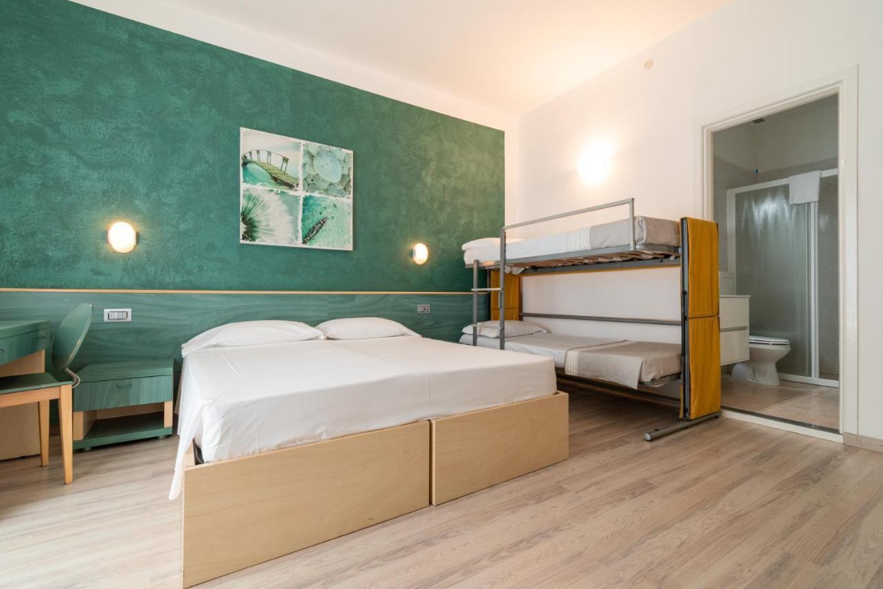 Hotel Ettoral Lido di Jesolo Exteriör bild